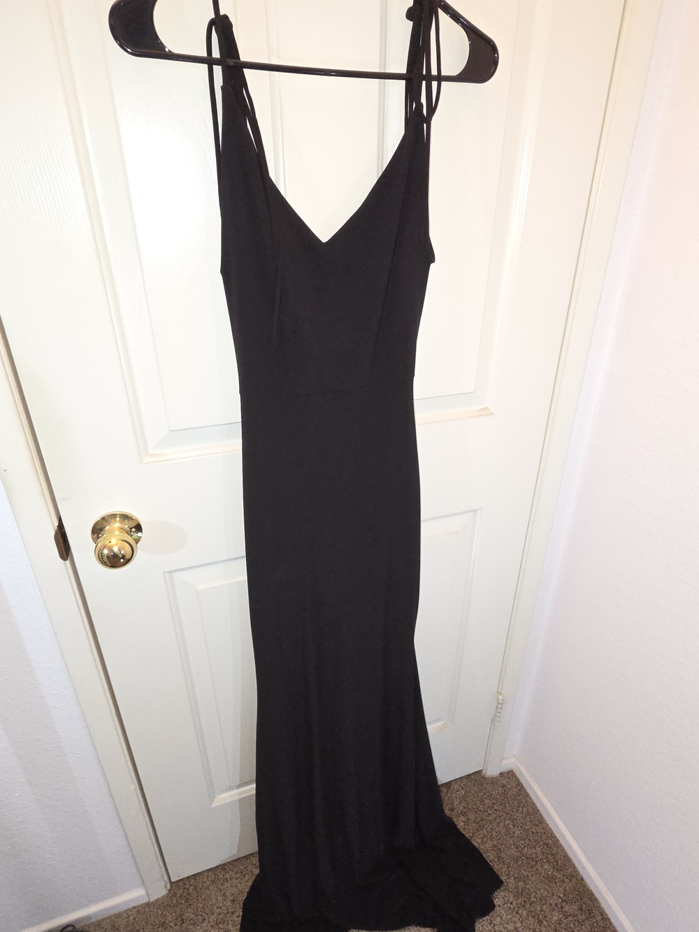 Windsor Black Tie-Shoulder Maxi Dress - Picture 4 of 6